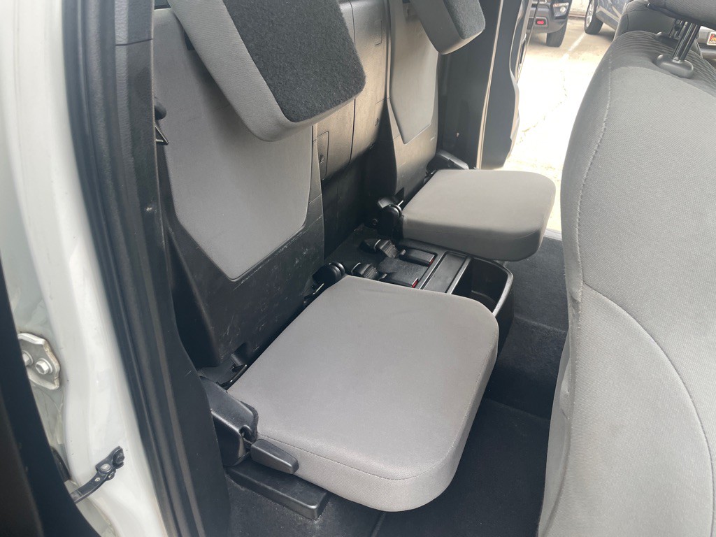 2020 Toyota Tacoma Image 10