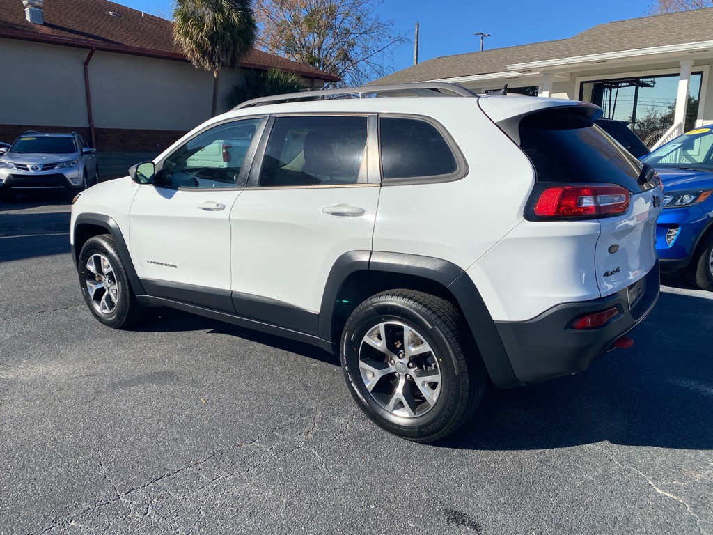 2017 Jeep Cherokee Image 4