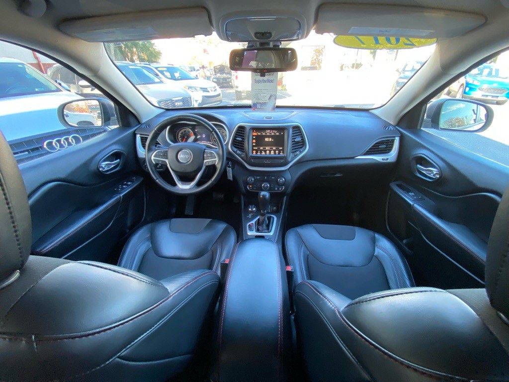 2017 Jeep Cherokee Image 15