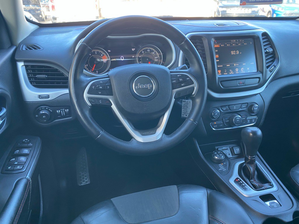 2017 Jeep Cherokee Image 21