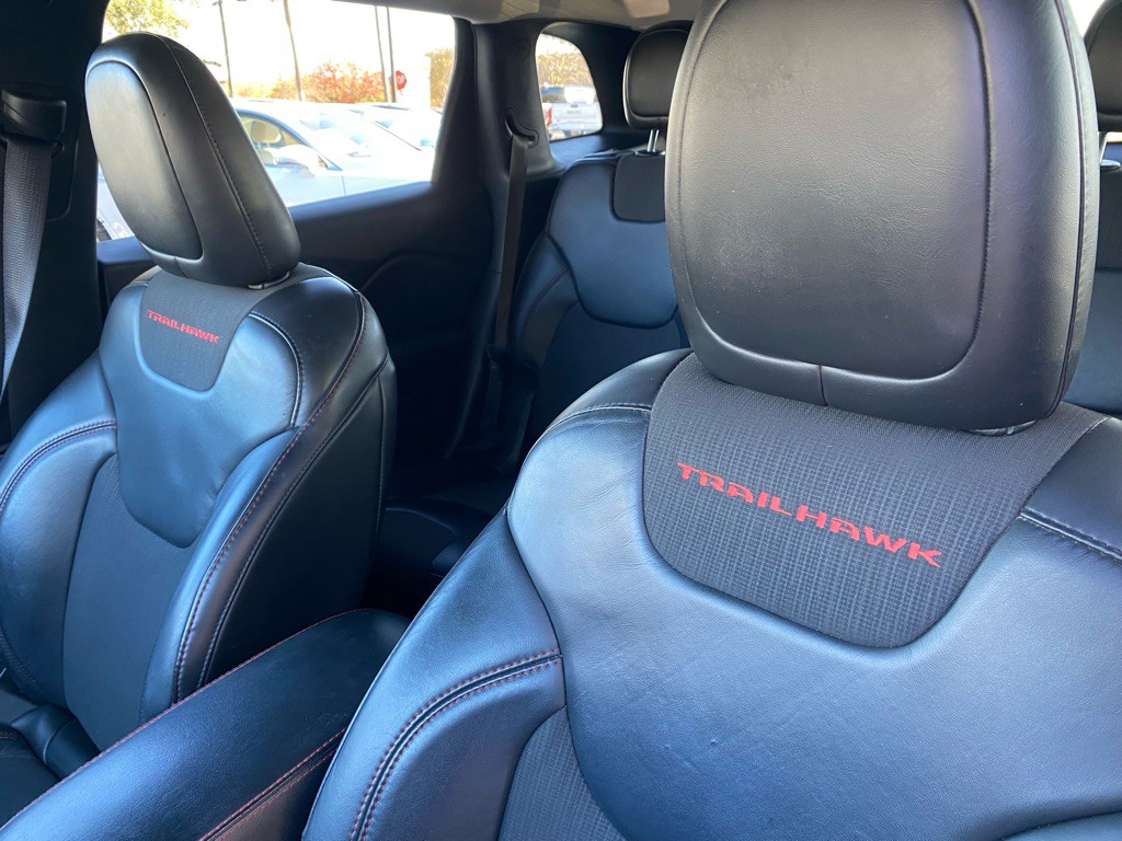 2017 Jeep Cherokee Image 36