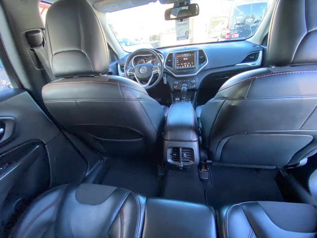 2017 Jeep Cherokee Image 52