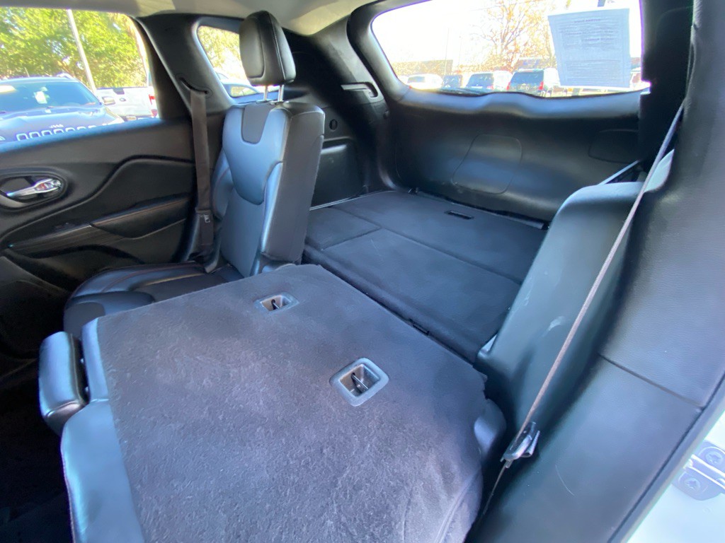 2017 Jeep Cherokee Image 64