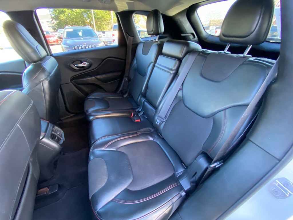 2017 Jeep Cherokee Image 66