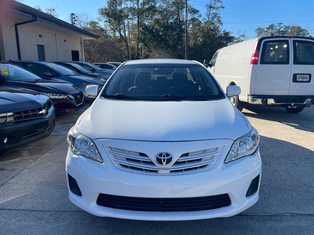 2013 Toyota Corolla Image 3