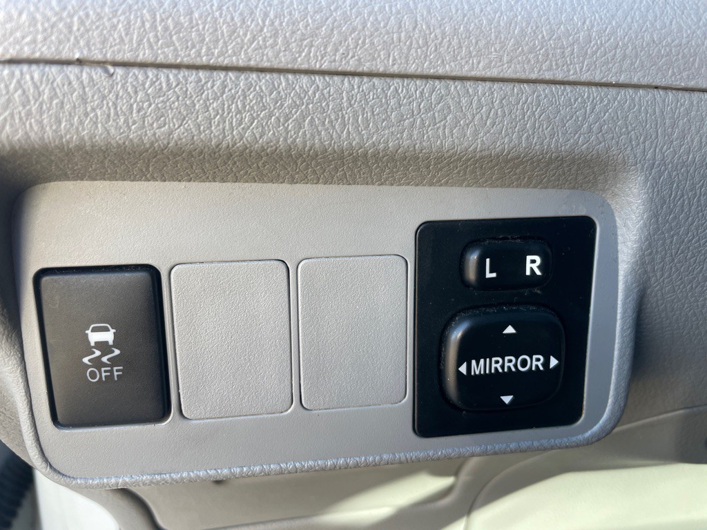 2013 Toyota Corolla Image 12