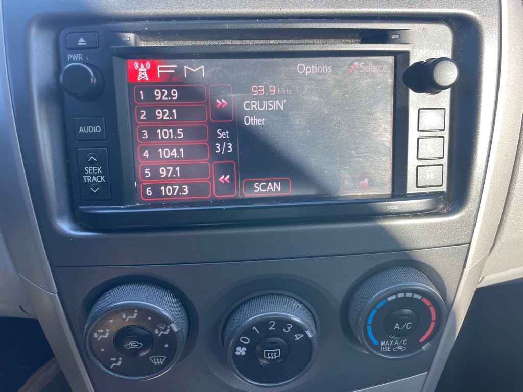 2013 Toyota Corolla Image 15