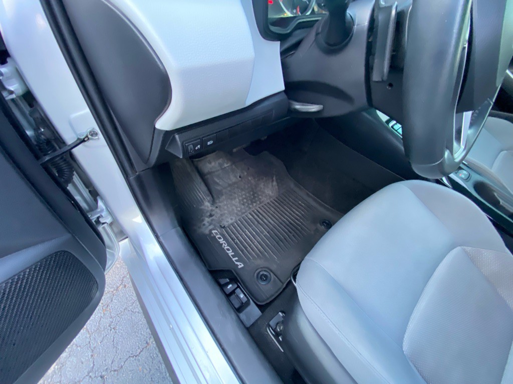 2020 Toyota Corolla Image 26