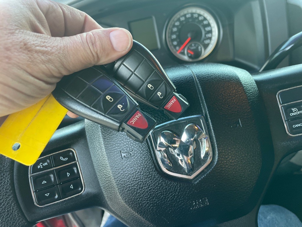 2016 RAM 3500 Image 23