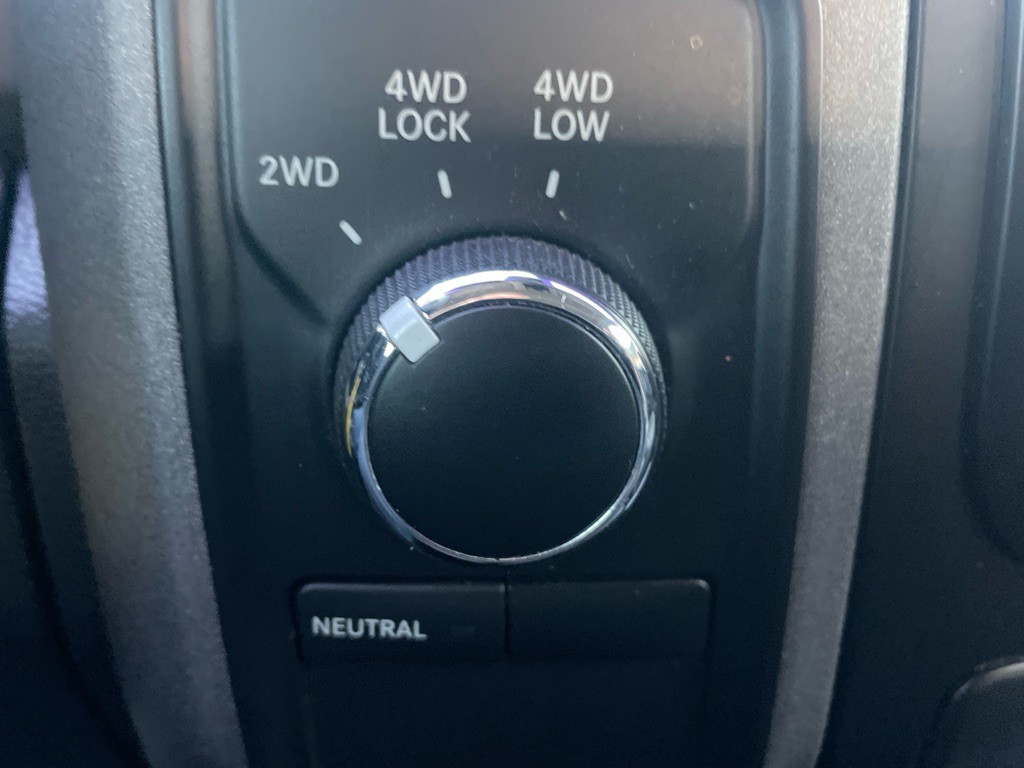 2016 RAM 3500 Image 30