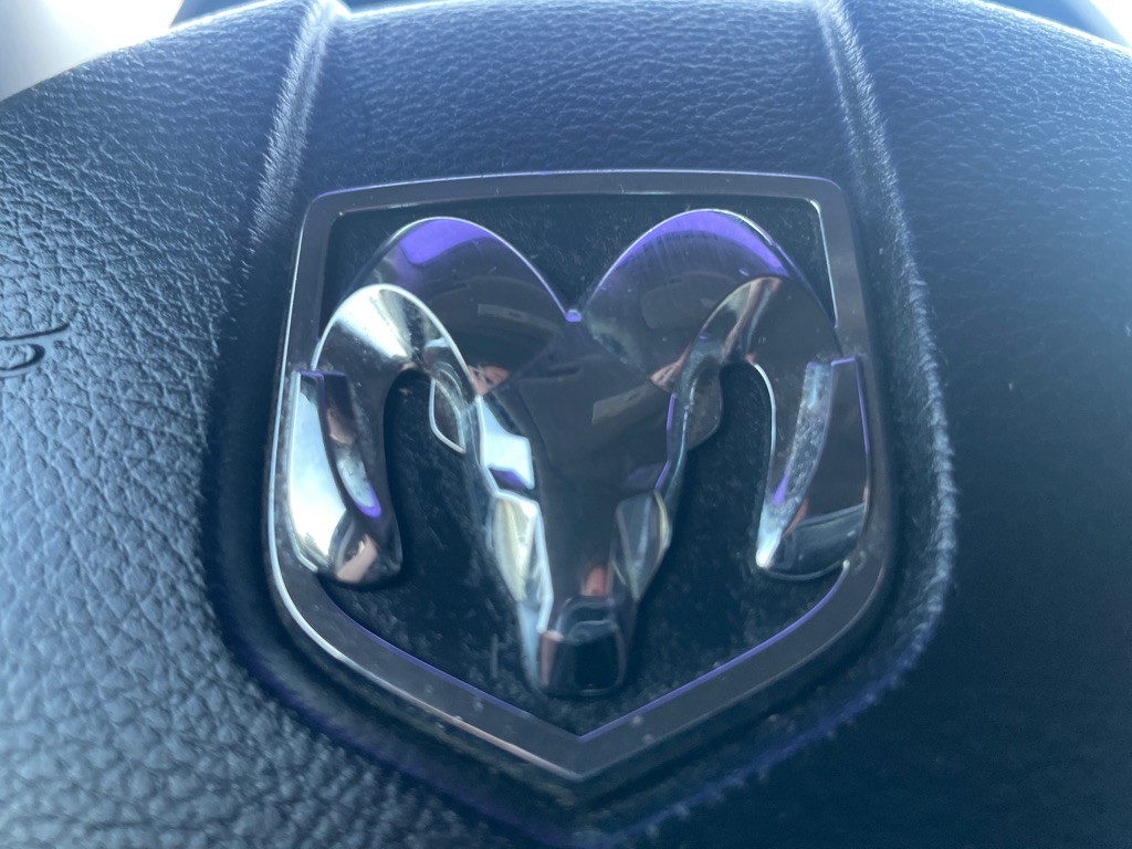 2016 RAM 3500 Image 33