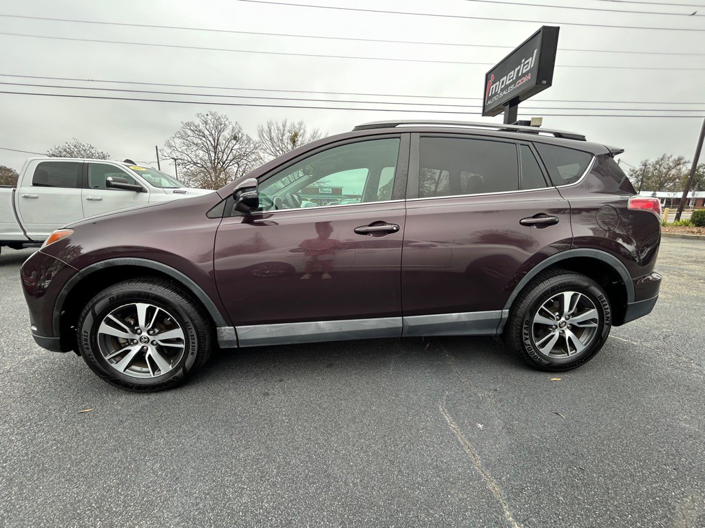 2017 Toyota Rav4 Image 9
