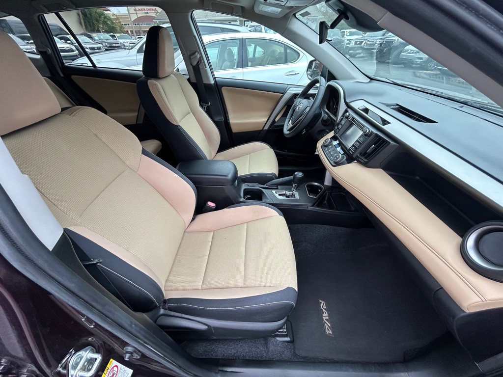 2017 Toyota Rav4 Image 23