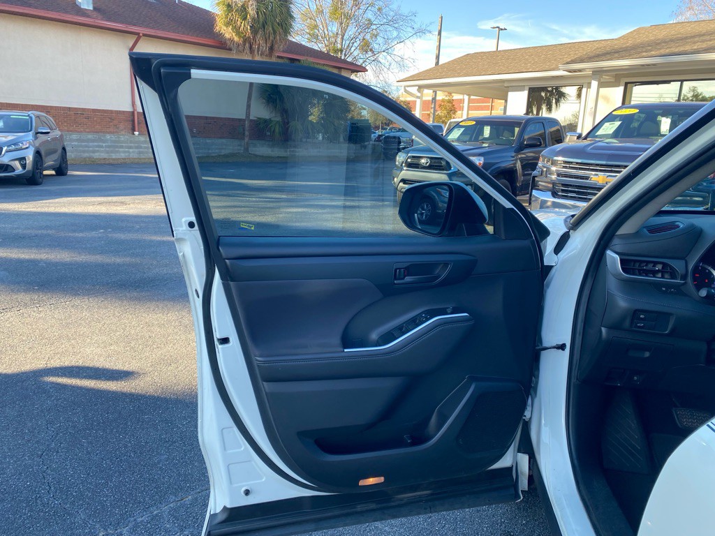 2020 Toyota Highlander Image 37