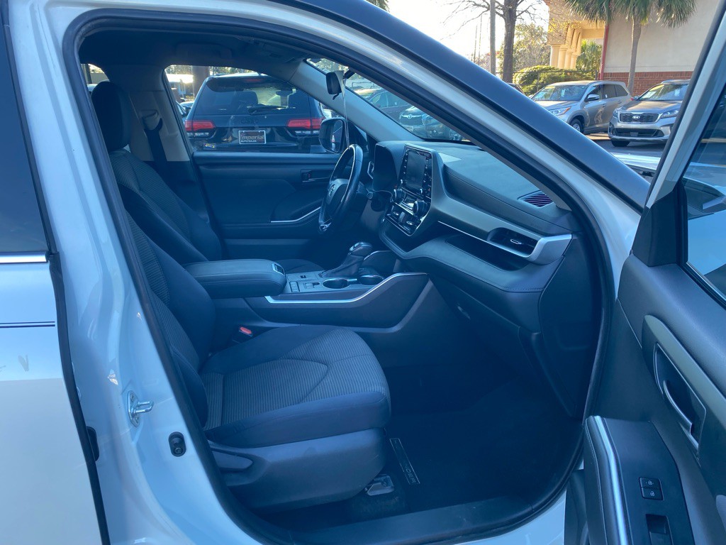 2020 Toyota Highlander Image 38