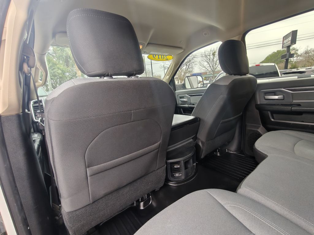 2019 RAM 2500 Image 32