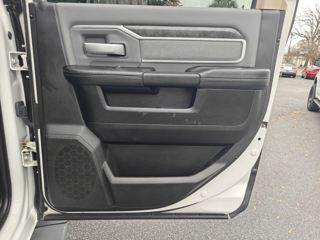 2019 RAM 2500 Image 44