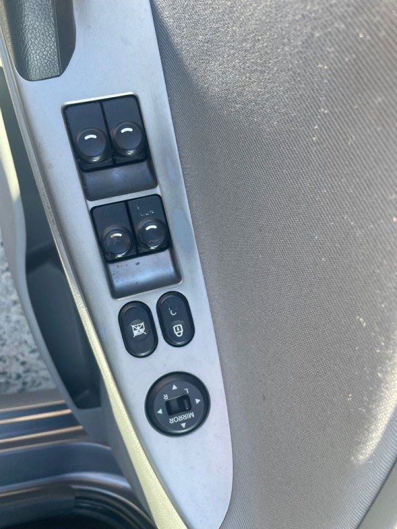 2015 Hyundai Accent Image 11