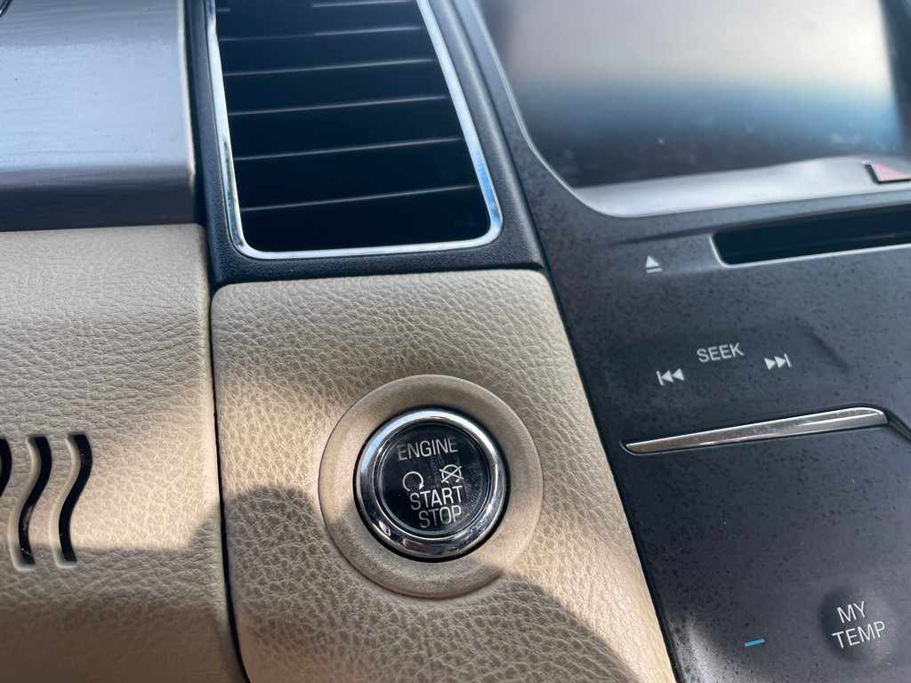 2013 Ford Taurus Image 19