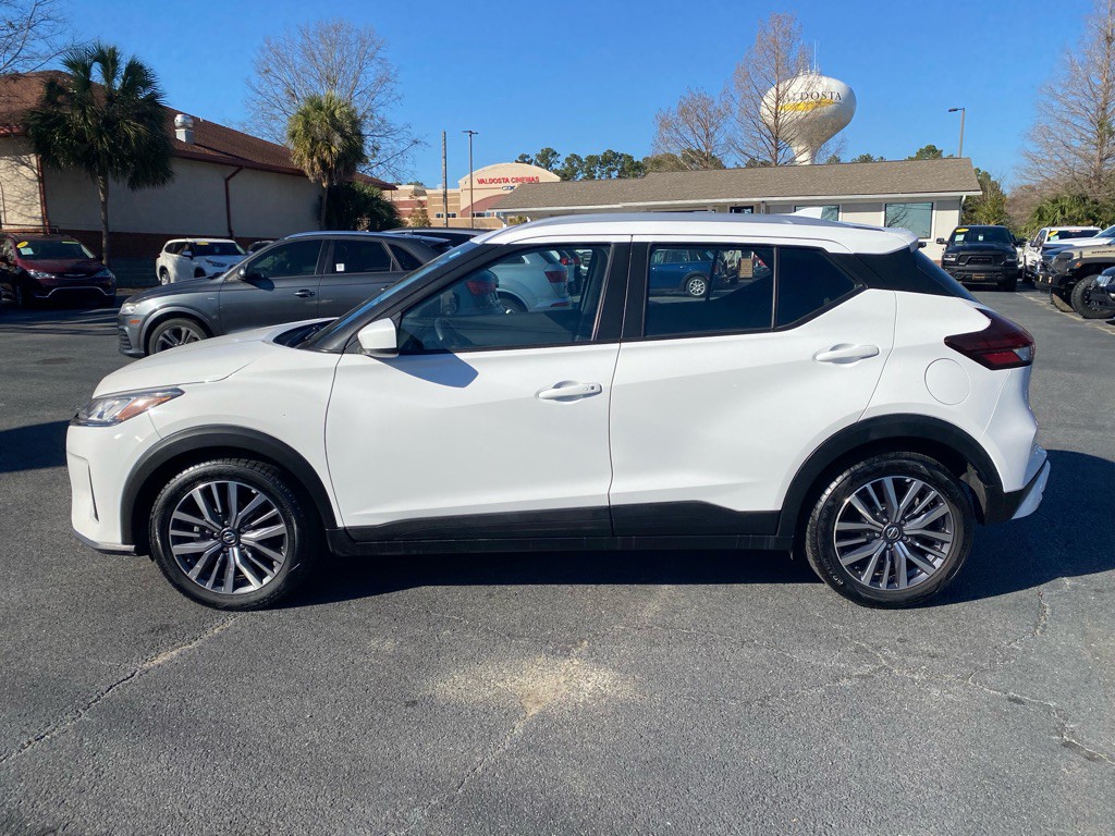 2021 Nissan Kicks Image 3