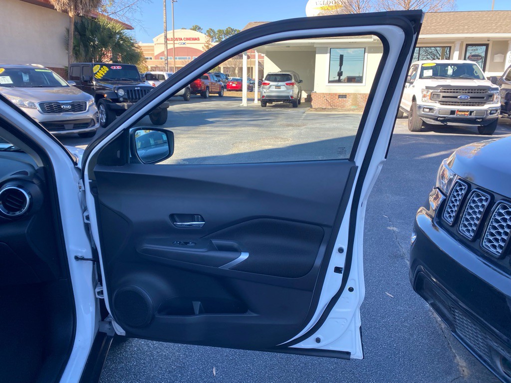 2021 Nissan Kicks Image 38