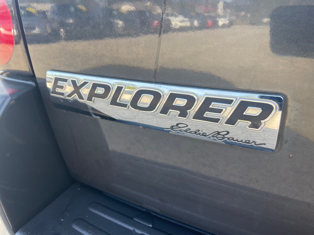 2007 Ford Explorer Image 7