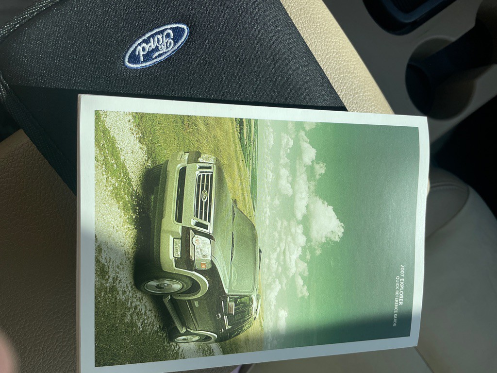 2007 Ford Explorer Image 25