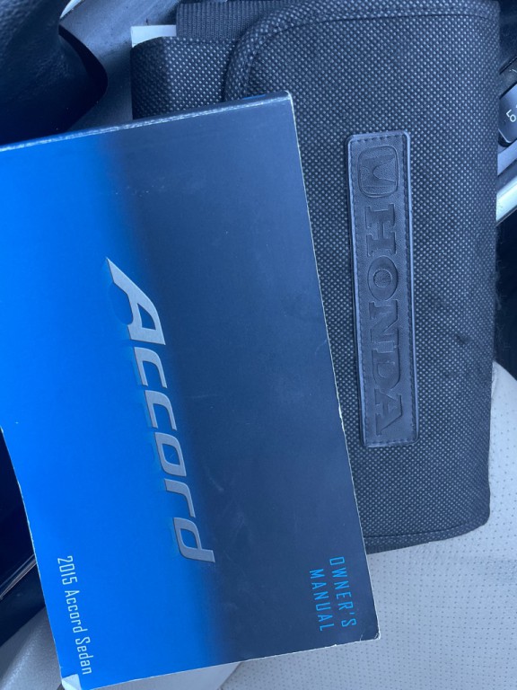 2015 Honda Accord Image 29