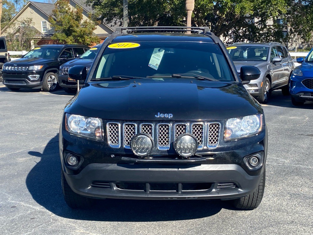 2017 Jeep Compass Image 2