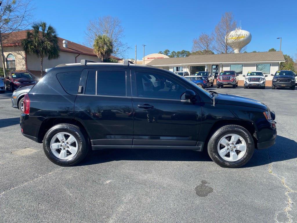 2017 Jeep Compass Image 6