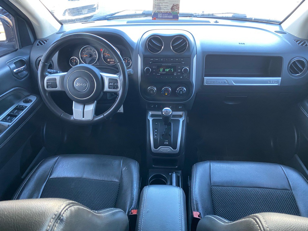 2017 Jeep Compass Image 11