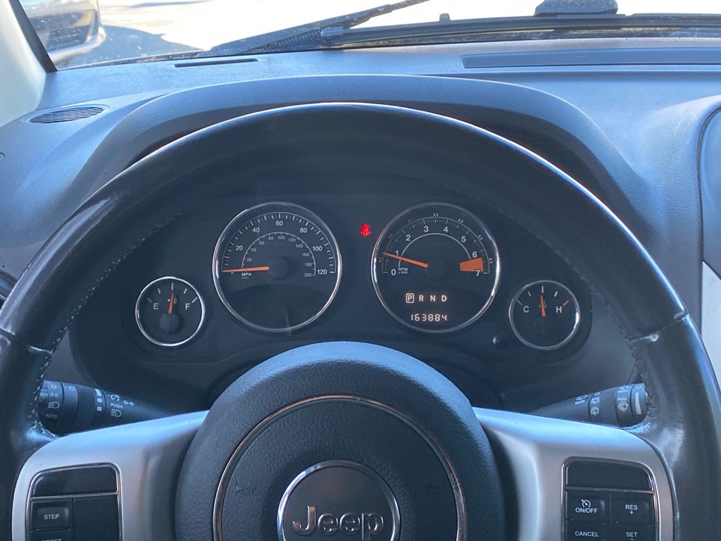 2017 Jeep Compass Image 14