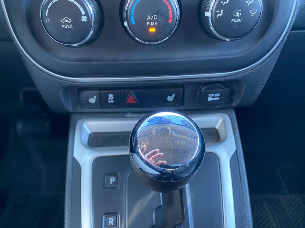 2017 Jeep Compass Image 19