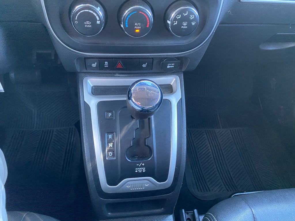 2017 Jeep Compass Image 20