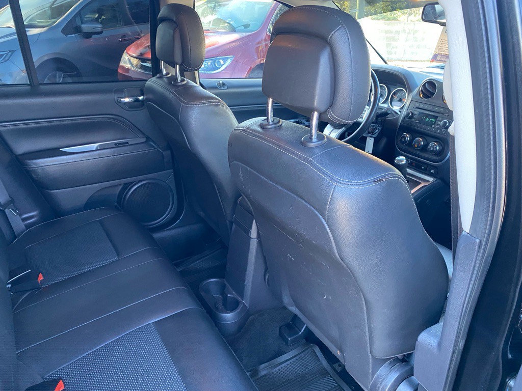 2017 Jeep Compass Image 40