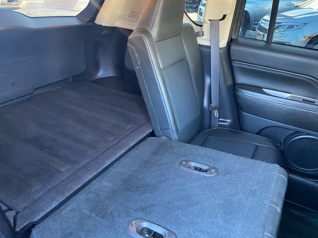 2017 Jeep Compass Image 45