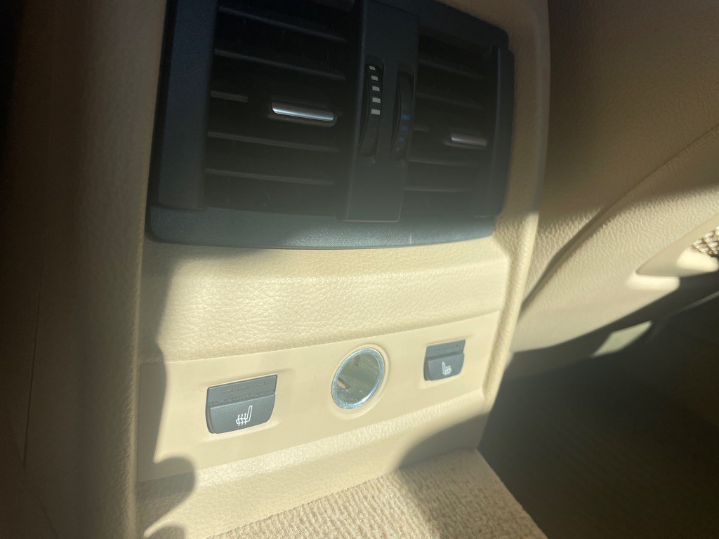 2015 BMW 3 Series Image 14