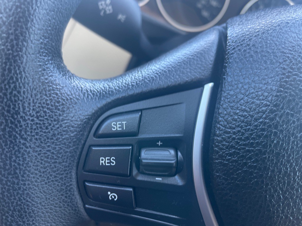 2015 BMW 3 Series Image 20