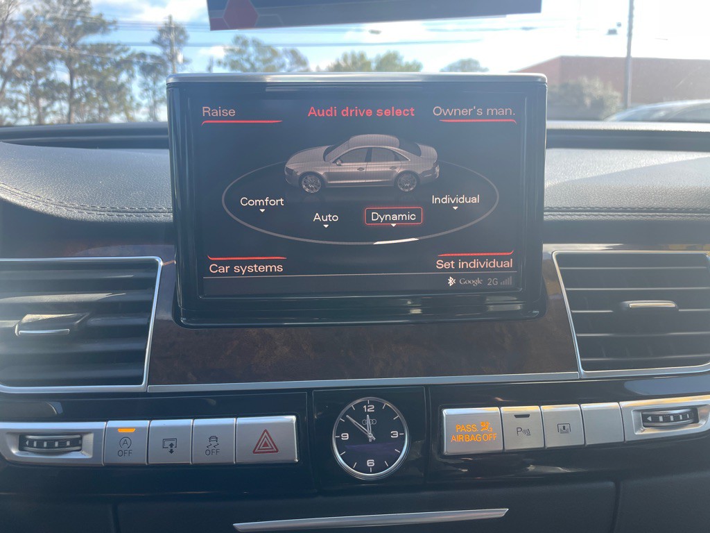 2014 Audi A8 Image 24