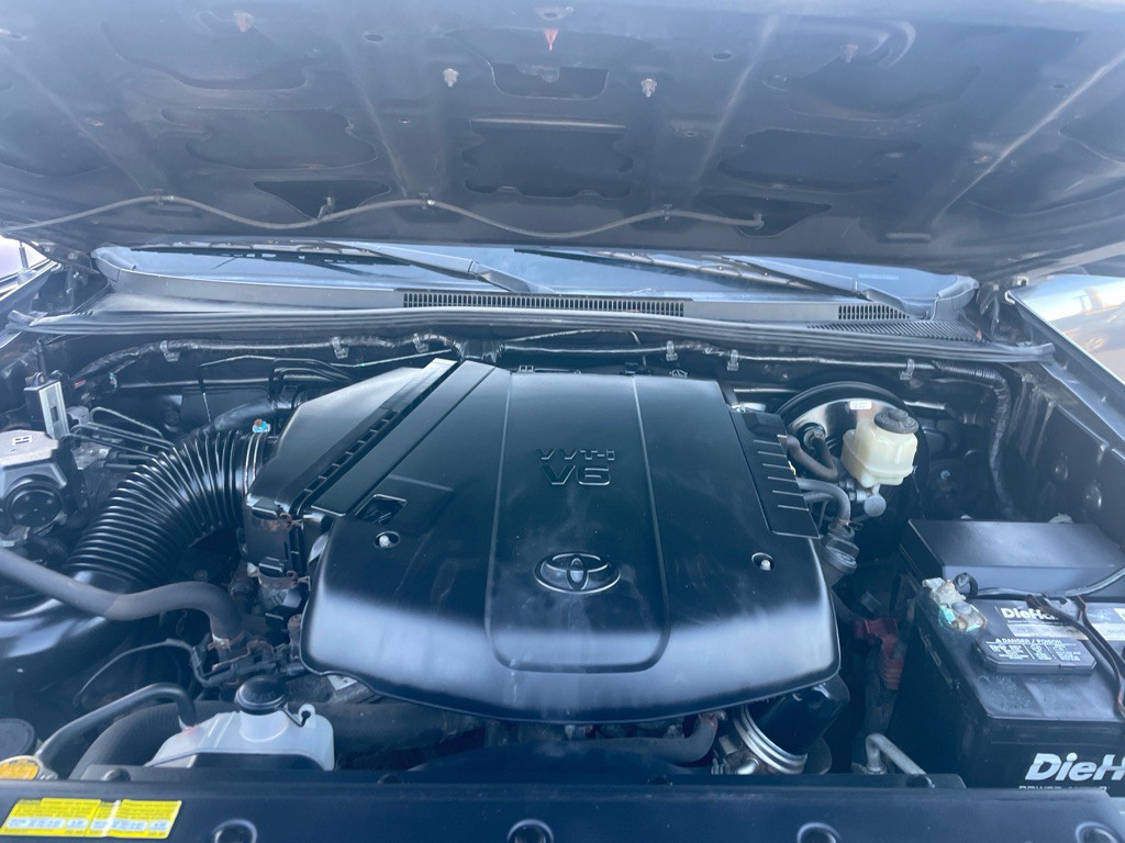 2015 Toyota Tacoma Image 11