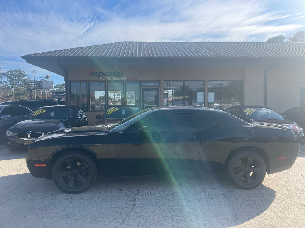 2018 Dodge Challenger Image 2