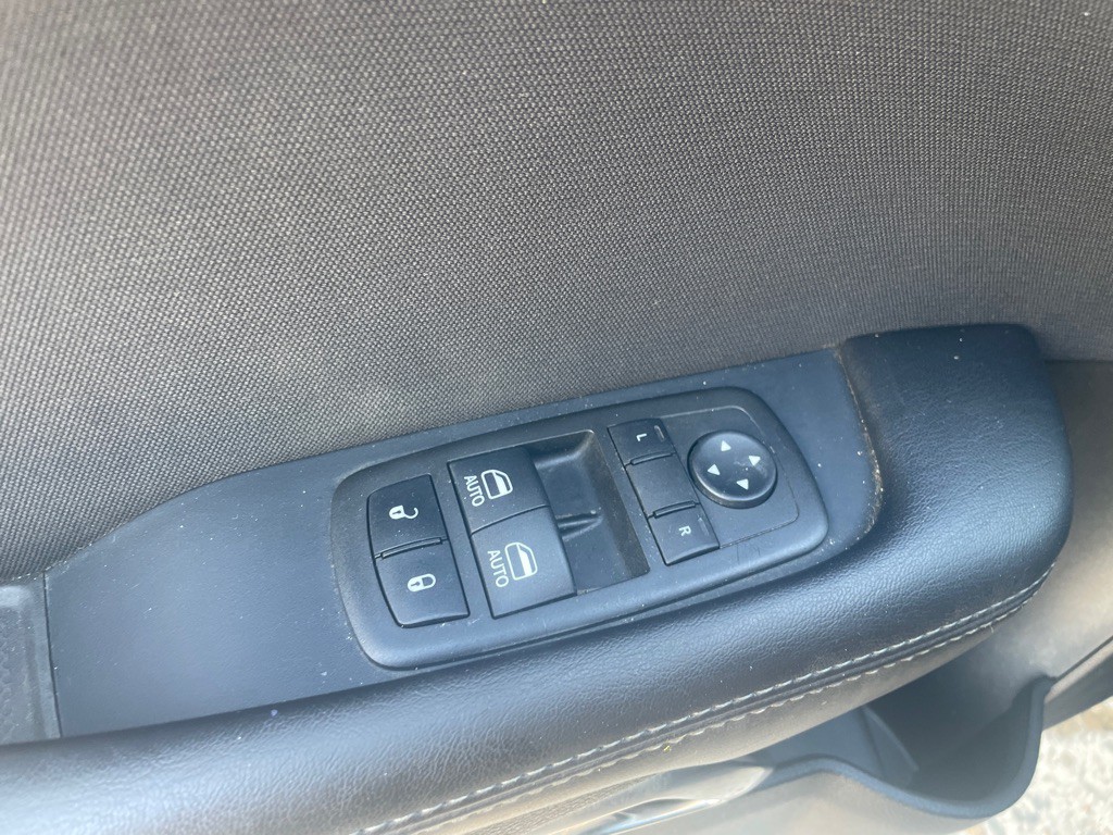 2018 Dodge Challenger Image 13