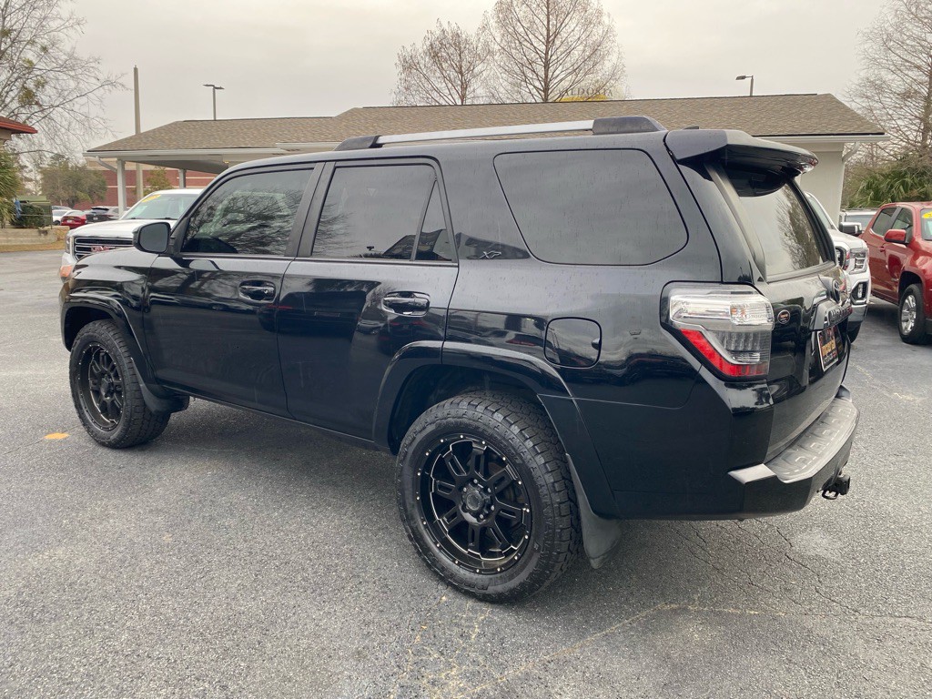 2019 Toyota 4Runner Image 4