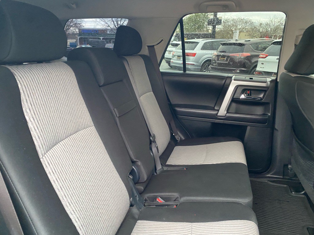 2019 Toyota 4Runner Image 45