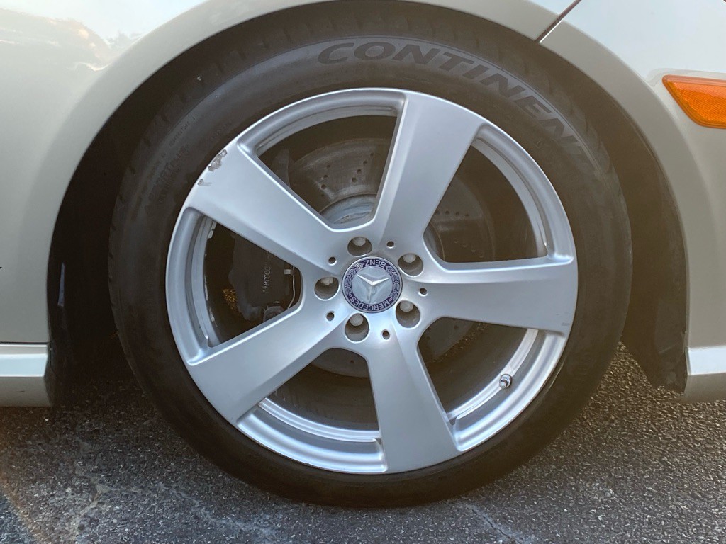 2011 Mercedes-Benz E-Class Image 10