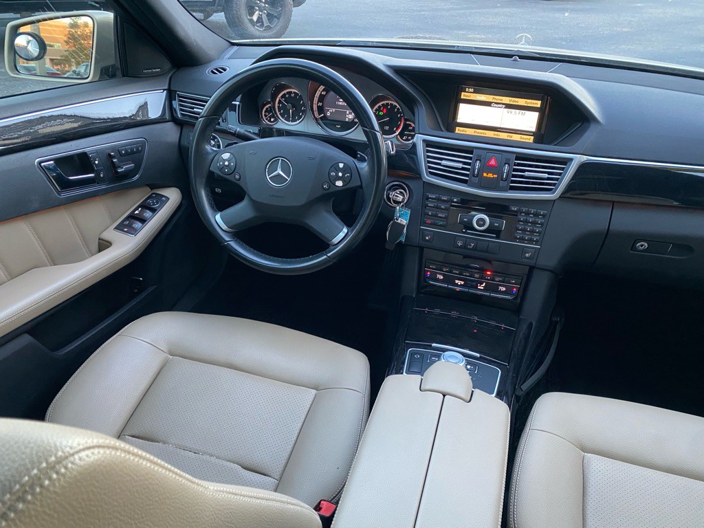 2011 Mercedes-Benz E-Class Image 15