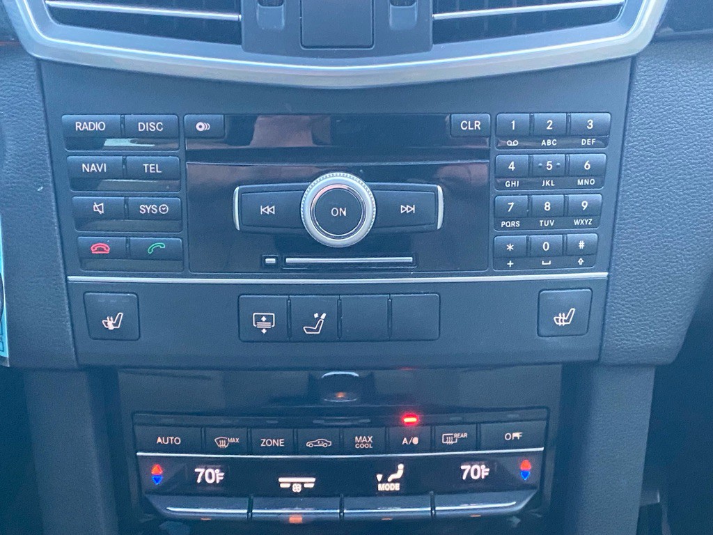 2011 Mercedes-Benz E-Class Image 24