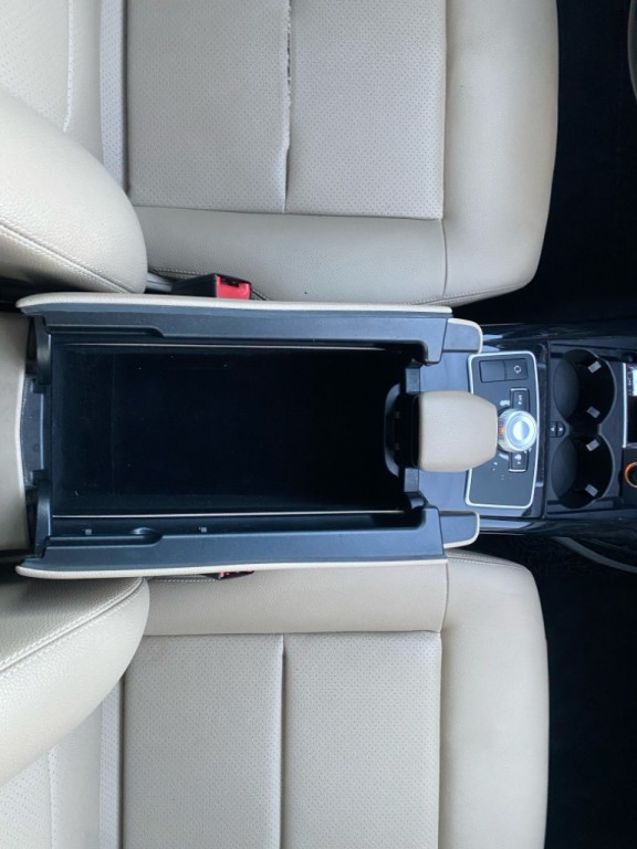 2011 Mercedes-Benz E-Class Image 28