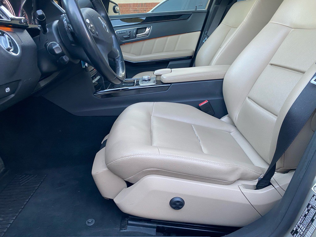 2011 Mercedes-Benz E-Class Image 33