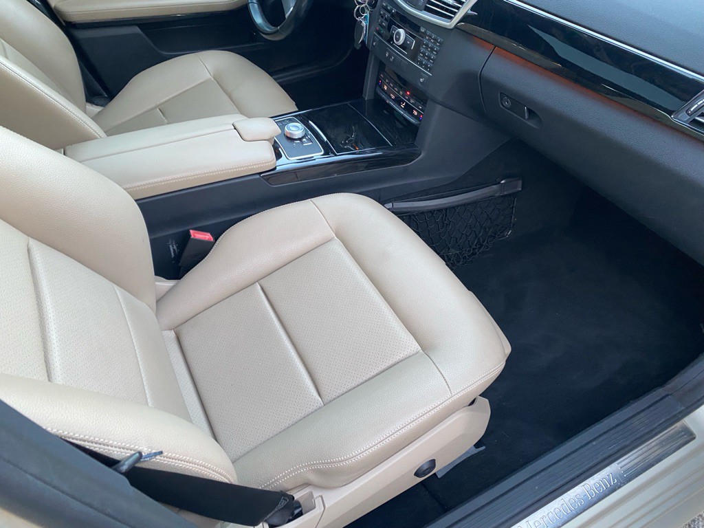 2011 Mercedes-Benz E-Class Image 40